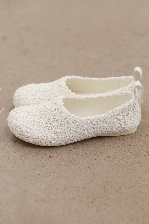 SWAYING Fall/Winter 2025 Knit and Leather Combo Flat Shoes SW-SW25AW4P05C1S36-BAI White